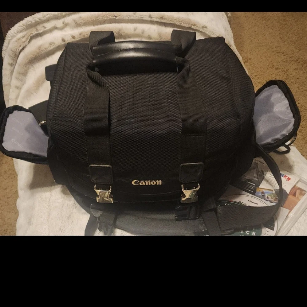 Canon EOS Rebel T2i 550D and Canon speedlite 430EXII & Accessories